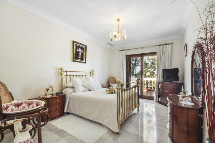 Qlistings House - Villa in San Pedro de Alcántara, Costa del Sol image 6